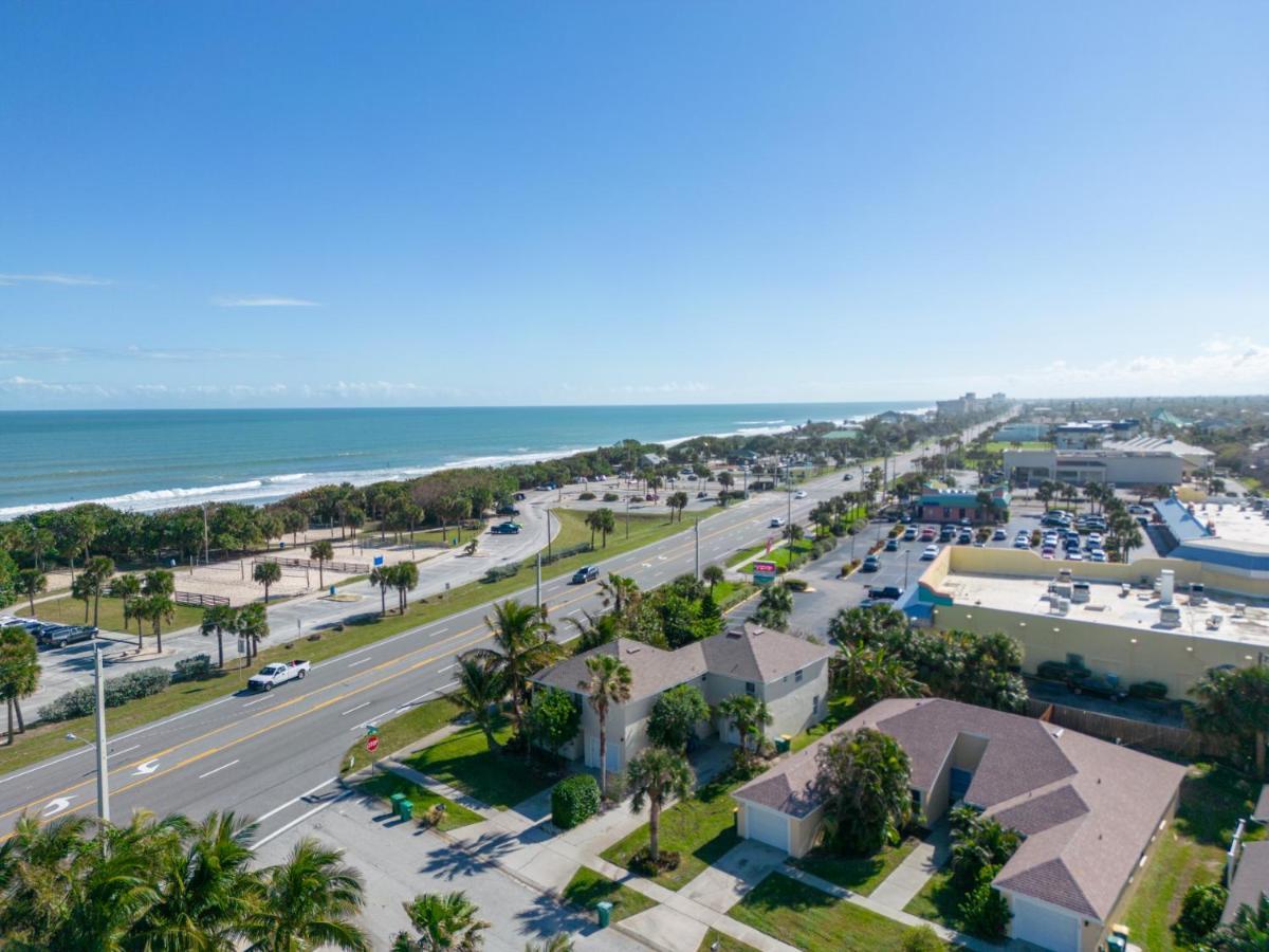 Hébergement de vacances Beachside Serenity Escape - Private 3br And 2ba, Dog Friendly Duplex Oasis, Steps To Shore!