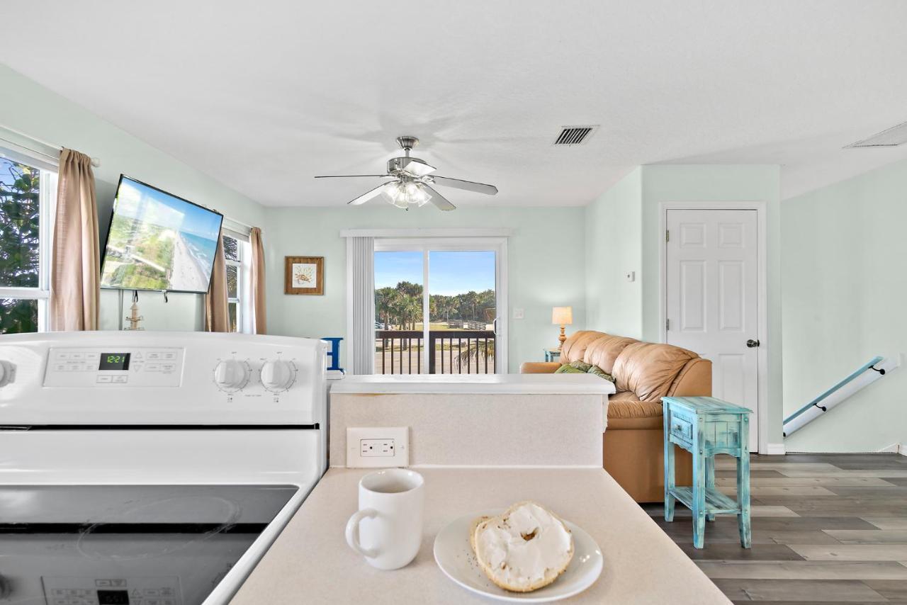 Beachside Serenity Escape - Private 3br And 2ba, Dog Friendly Duplex Oasis, Steps To Shore! Hébergement de vacances
