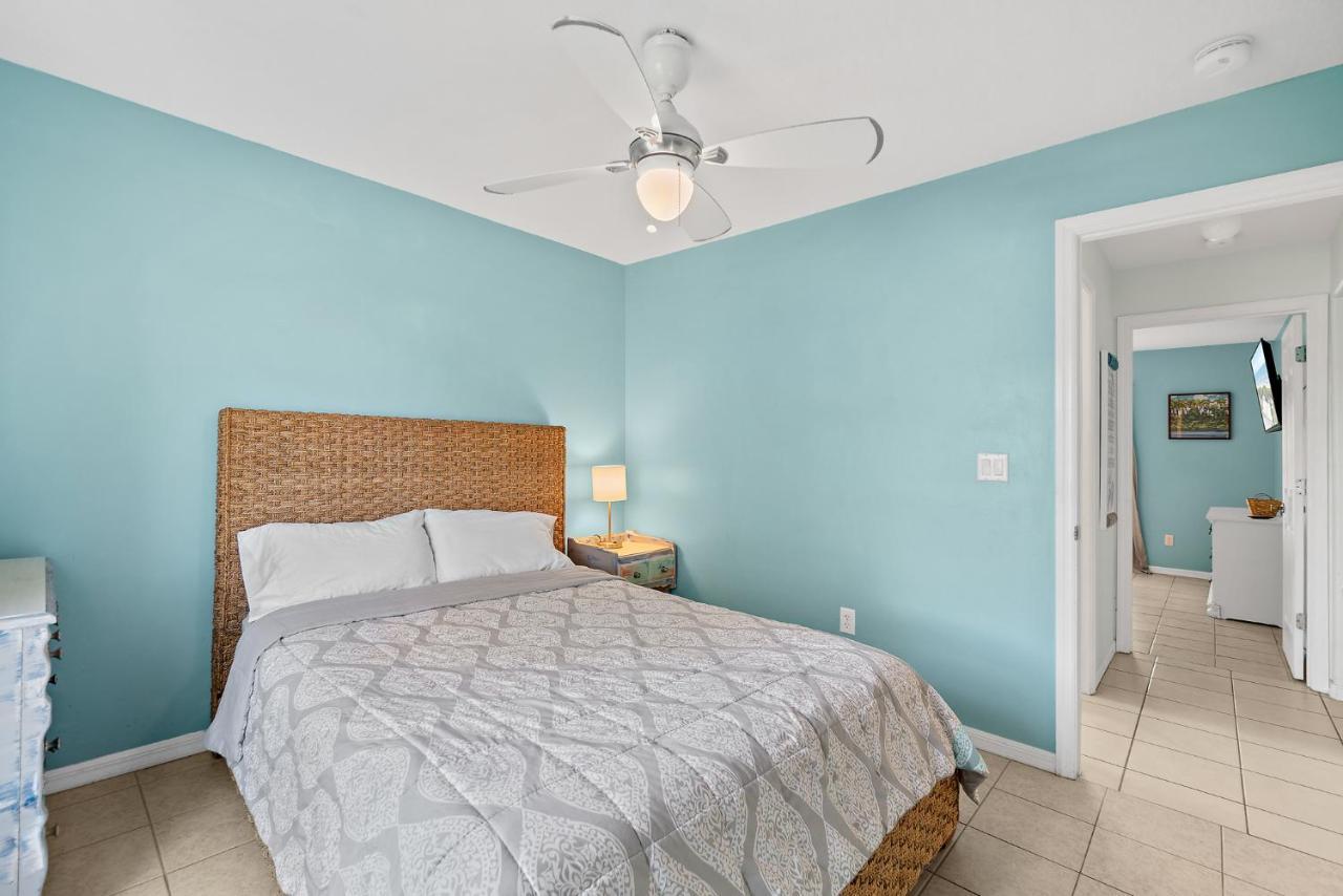 Hébergement de vacances Beachside Serenity Escape - Private 3br And 2ba, Dog Friendly Duplex Oasis, Steps To Shore! Melbourne