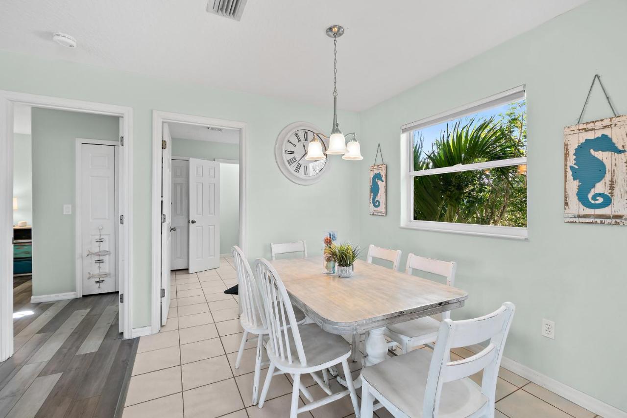 Beachside Serenity Escape - Private 3br And 2ba, Dog Friendly Duplex Oasis, Steps To Shore! Melbourne