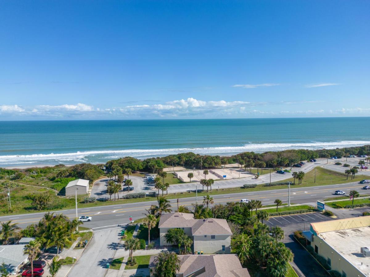 Hébergement de vacances Beachside Serenity Escape - Private 3br And 2ba, Dog Friendly Duplex Oasis, Steps To Shore! *