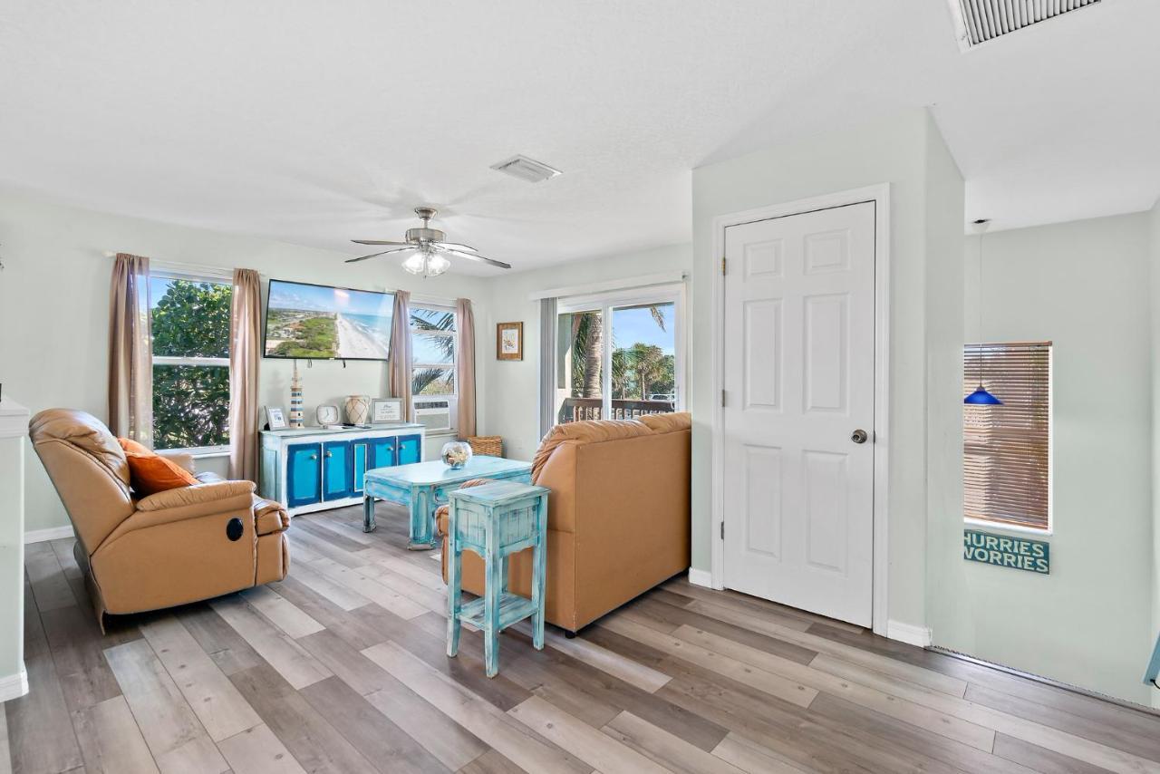 Beachside Serenity Escape - Private 3br And 2ba, Dog Friendly Duplex Oasis, Steps To Shore! Hébergement de vacances *